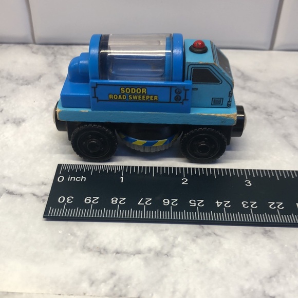 Thomas & Friends Sodor Road Sweeper - Picture 5 of 8